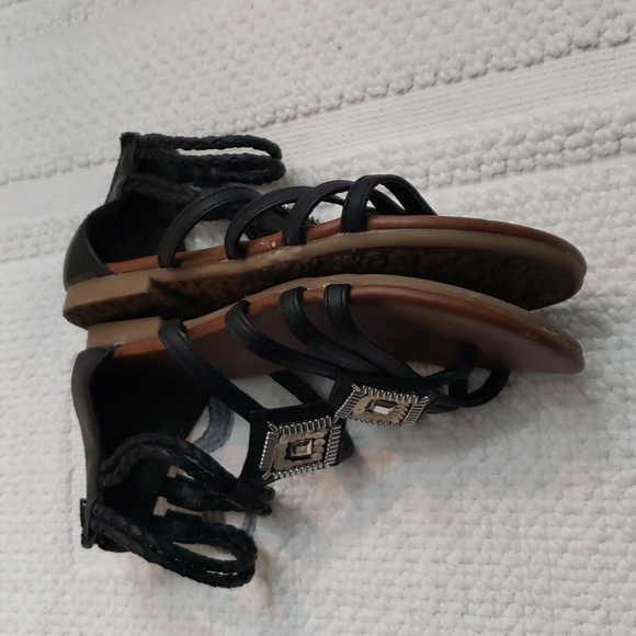 SO THONG SEQUINED GLADIATOR SANDAL - Picture 5 of 14